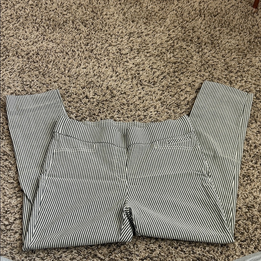 Anne Klein Striped Black and White Pull-On Pants